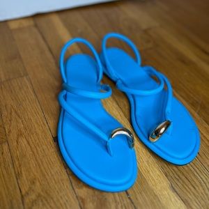 Vince Lucila Toe Ring Sandal